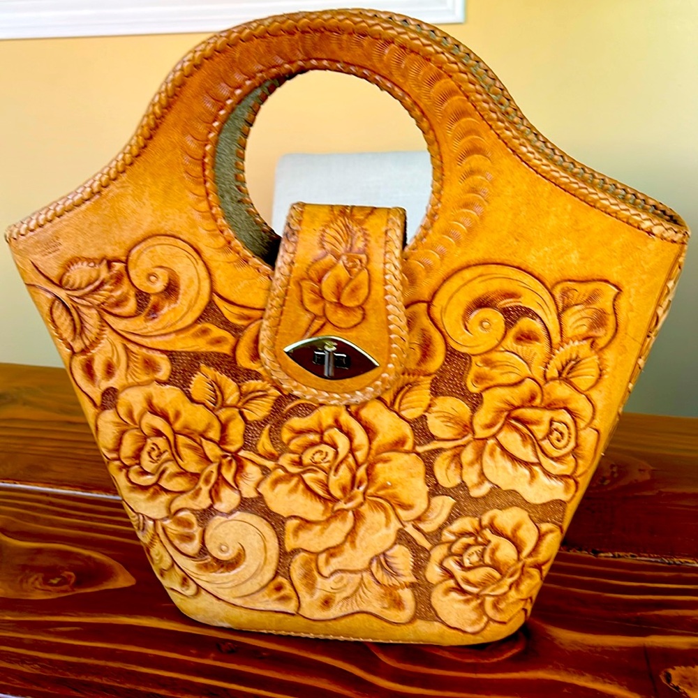 Vintage leather bag